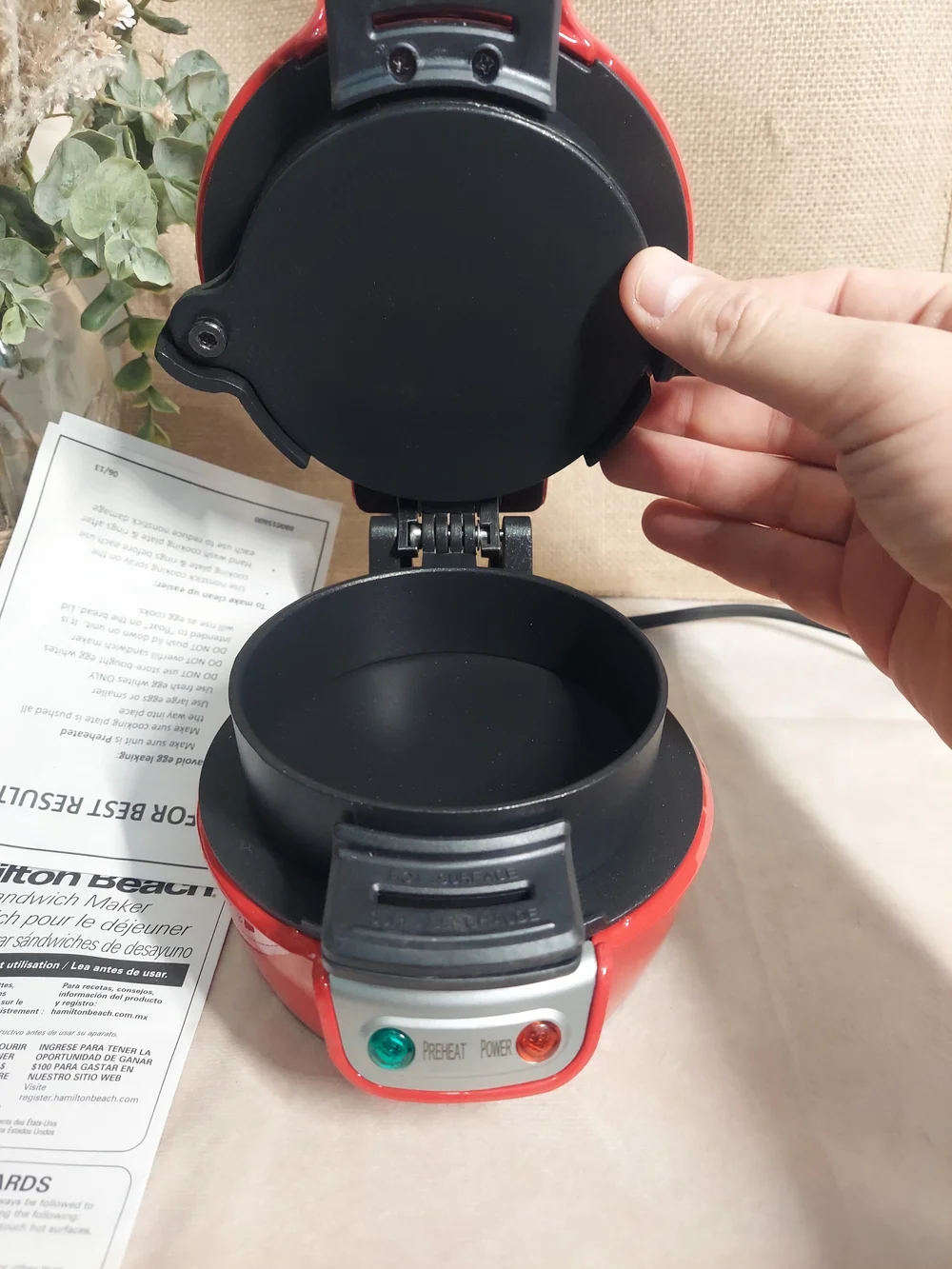 Hamilton Beach Red Breakfast Sandwich Maker New Without Box - Manual Included